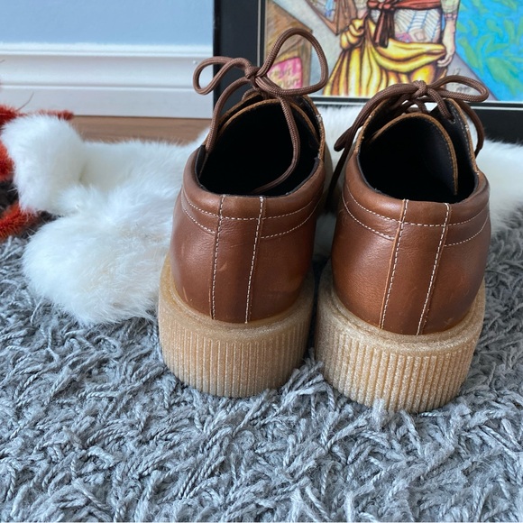 B2 Leather Lace-Up Shoes - Picture 5 of 11